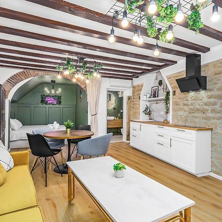 La Bestia Deluxe Studio Apartment Ровинь Экстерьер фото